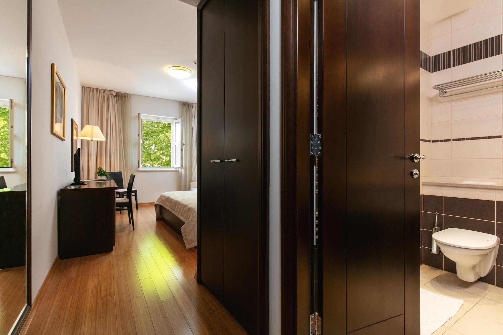 Hotel Croatia Baška Voda Eksteriør billede
