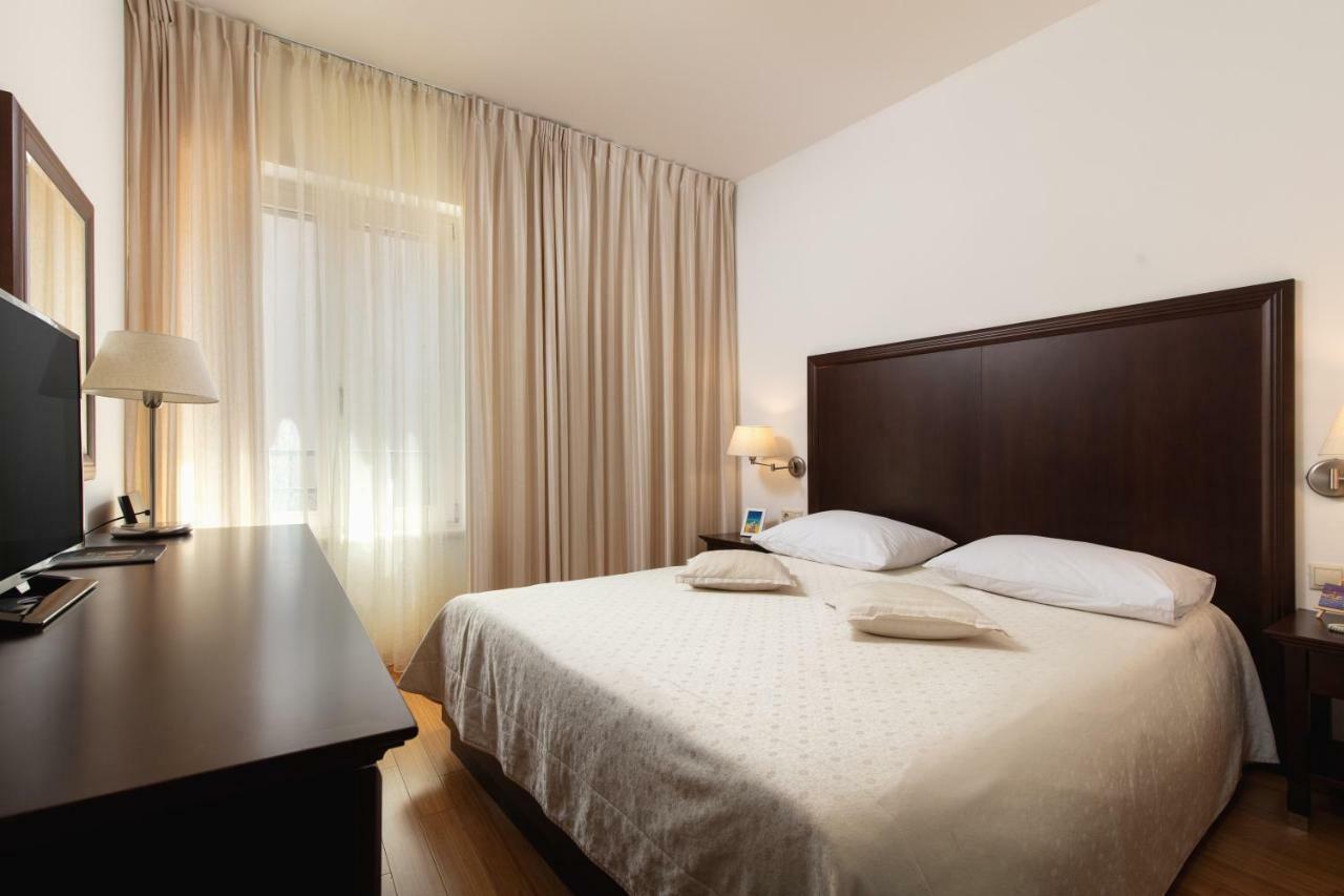 Hotel Croatia Baška Voda Eksteriør billede
